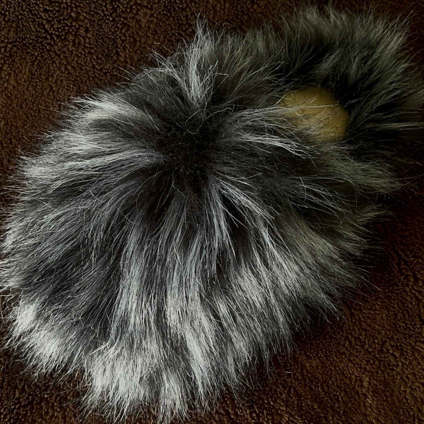 Don’t-Give-a-Fluff Faux Fox Slippers - Cookies & Cream
